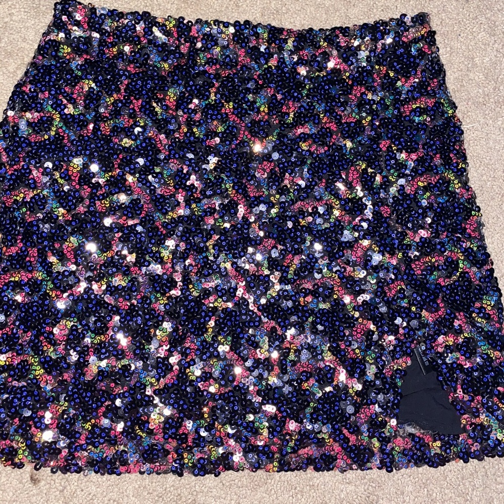 sequence mini skirt from urban outfitters!!